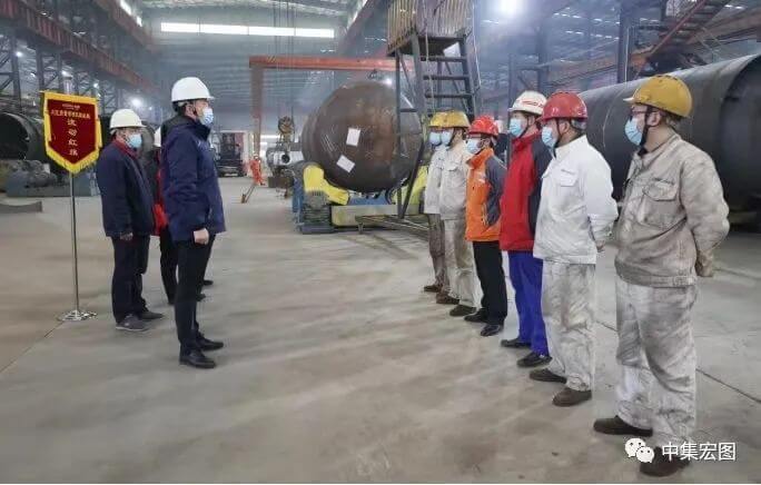 宏图公司三个班组荣获月度质量管理优胜班组流动红旗 (2)